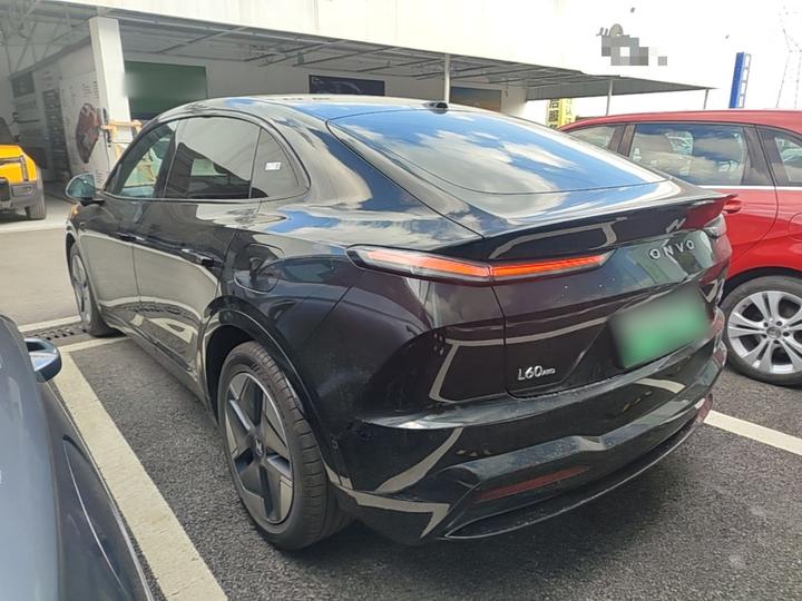 L60 2024 85kWh AWD photo 4