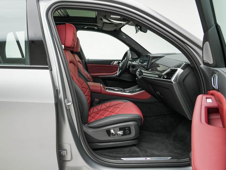 X5 2026 xDrive 40Li M M Sport Night Package photo 7