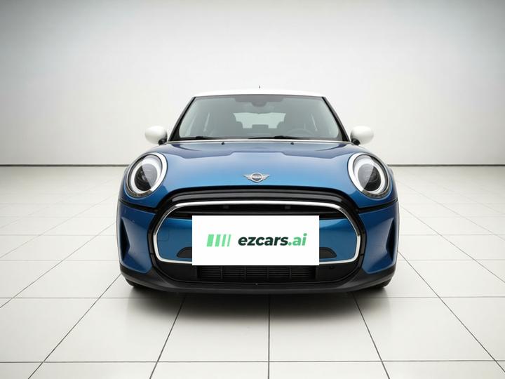 2022 1.5T COOPER 5-Door photo 2