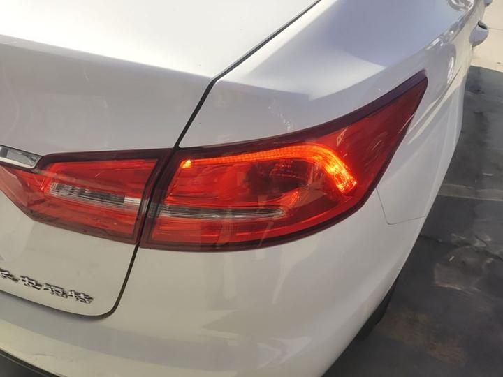 Escort 2019 1.5L AT photo 7