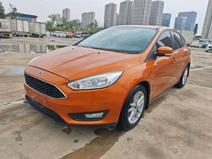 Focus 2018 Hatchback Classic 1.6L AT Fashion