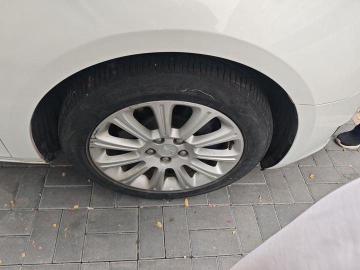 XTS 2017 28T Tech photo 8