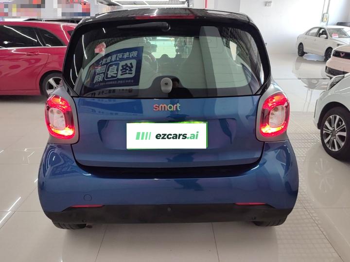 fortwo 2018 1.0L 52 Coupe China V photo 3