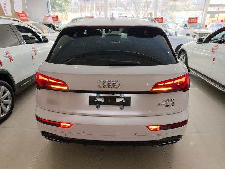 Q5L 2022 Facelift 40T Luxury Dynamic photo 3