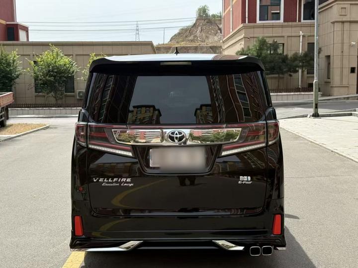 2021 Crown Hybrid 2.5L HV Premium photo 5