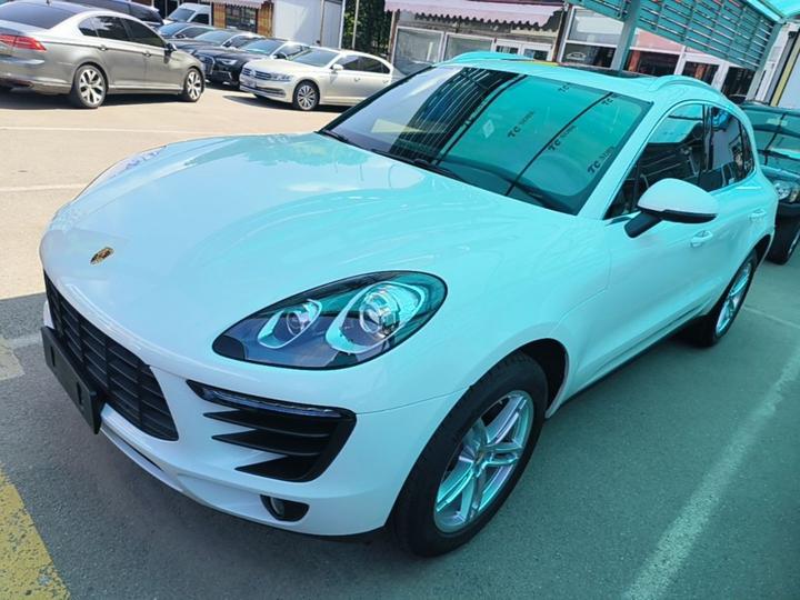 2017 Macan 2.0T