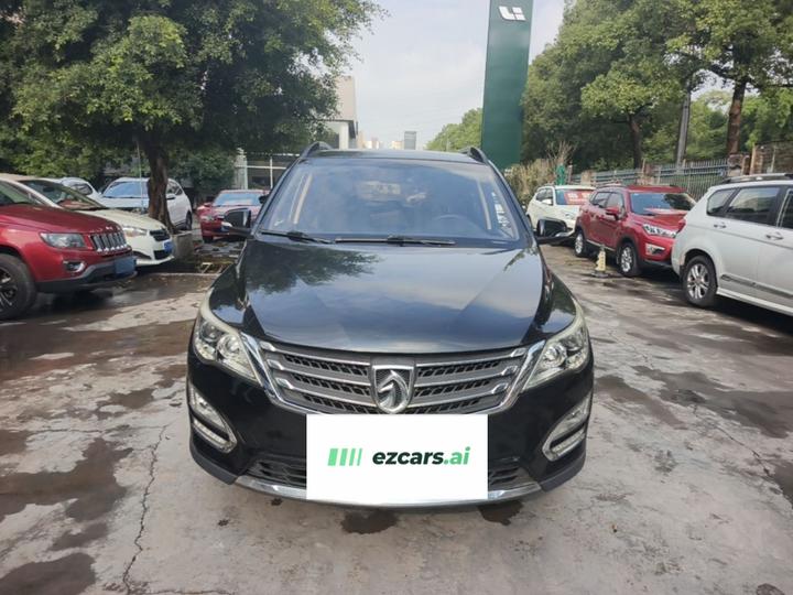 560 2015 1.8L MT Comfort photo 2