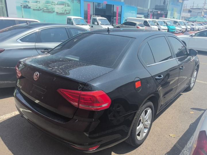 Lavida 2017 1.6L AT photo 4