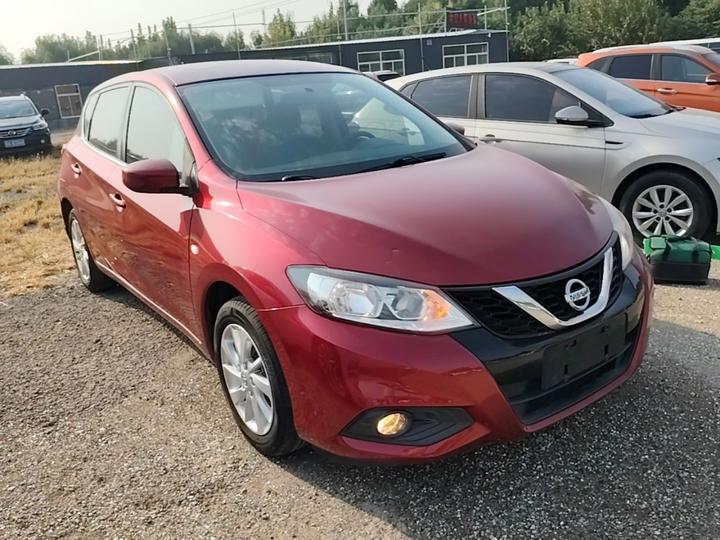 Tiida 2016 1.6L CVT photo 3