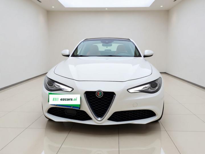 Alfa Romeo Giulia 2017 2.0T 280HP Luxury photo 2