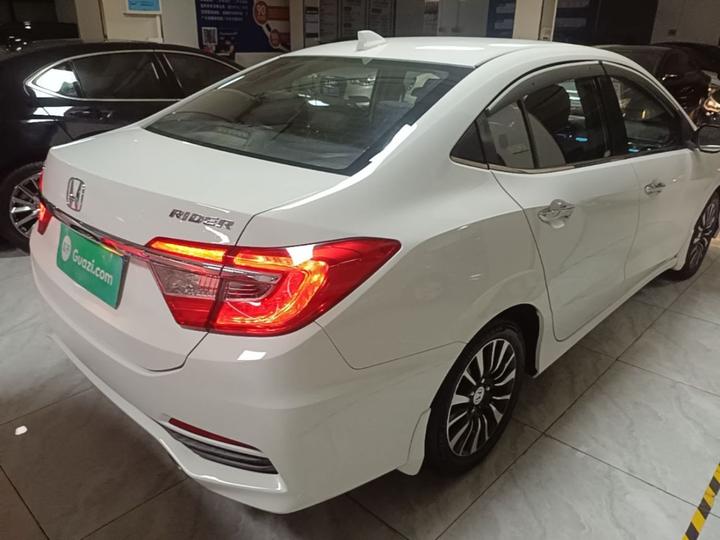Crider 2015 1.8L AT Comfort photo 4