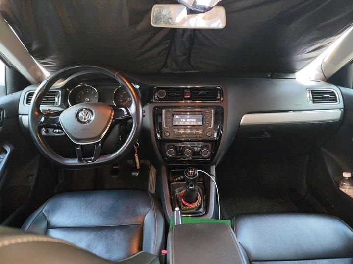 Sagitar 2015 1.6L MT Comfort photo 5