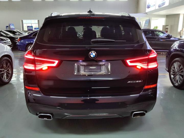 X3 2021 xDrive28i M Sport Package photo 3