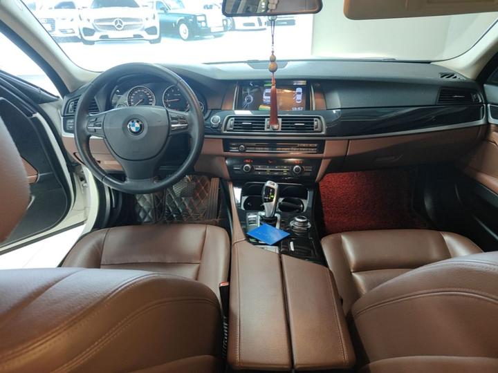 5 Series 2014 520Li photo 2