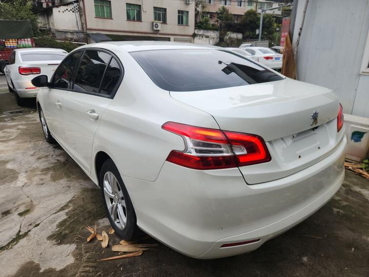 408 2014 1.8L MT Leading photo 4