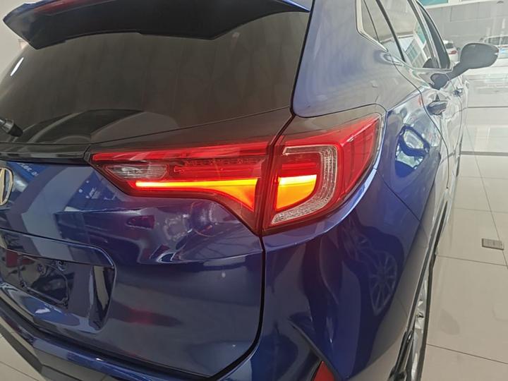 CDX 2016 1.5T RWD Exclusive photo 7