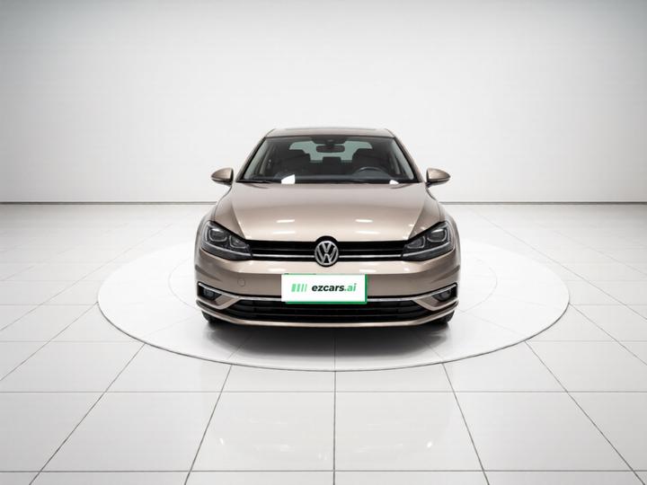 Golf 2018 1.6L AT Comfort photo 2