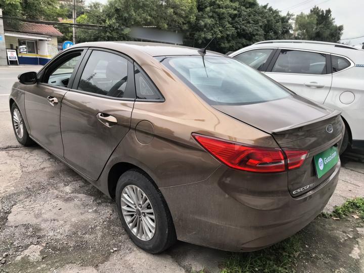 Escort 2015 1.5L MT Comfort photo 4