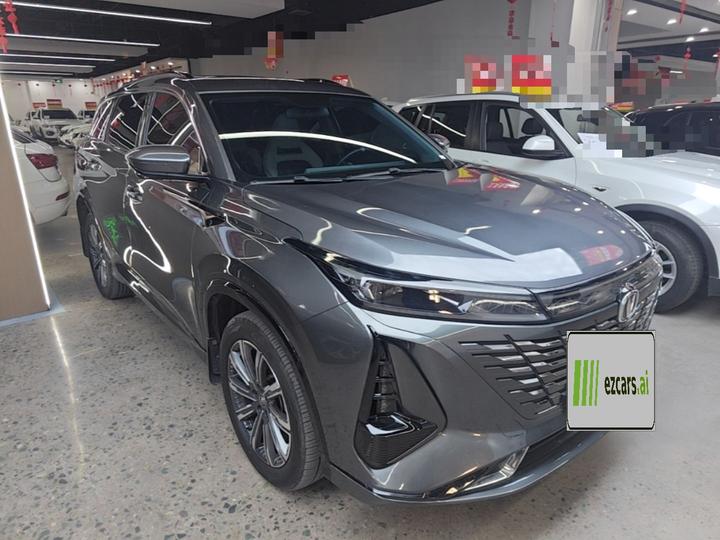 CS75 PLUS 2023 3rd Gen 1.5T AT Premium photo 3