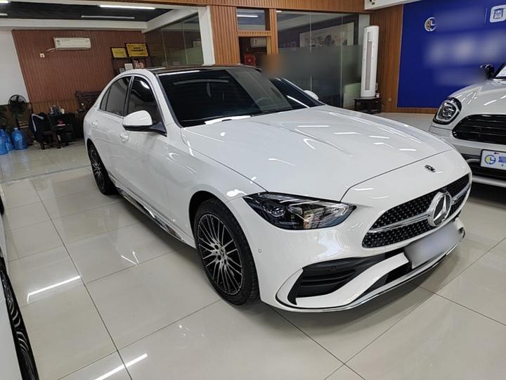 C-Class 2025 Facelift C 260 L Sport photo 3