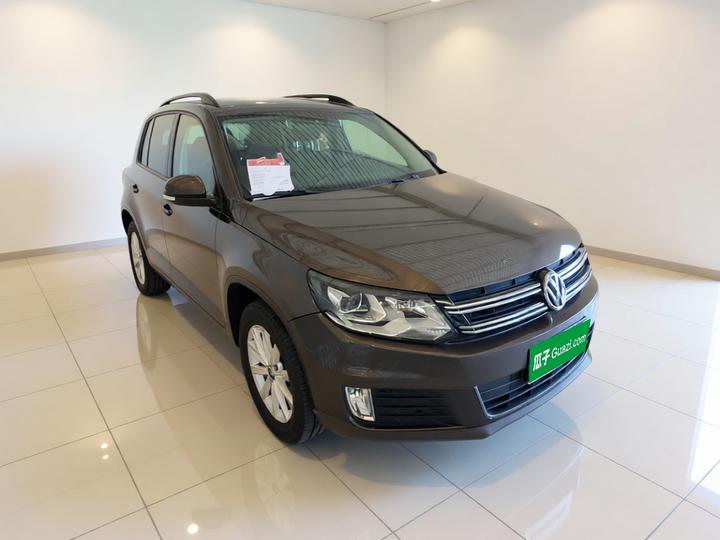 Tiguan 2016 300TSI AT AWD photo 3
