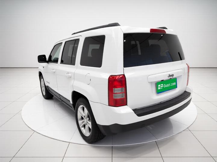 2014 2.0L Sport photo 4