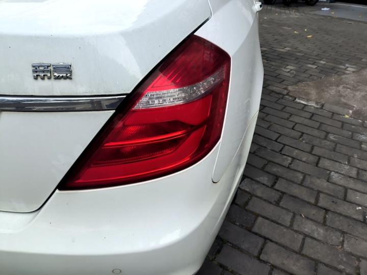 Emgrand 2017 Sedan 1.5L MT photo 7