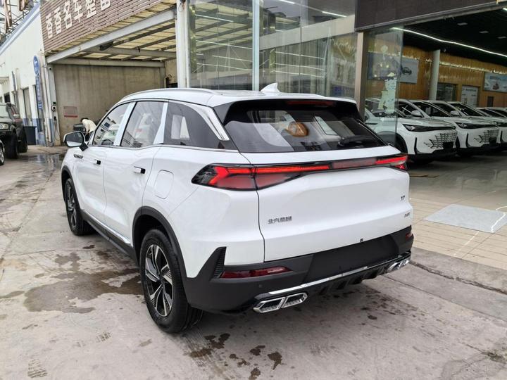 BAIC X7 2023 1.5TD DCT+ photo 4