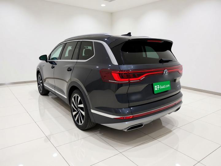 2022 380TSI AWD Luxury Pro 6-Seater photo 4