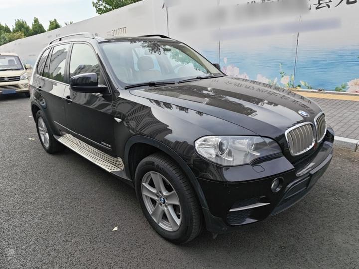 X5 Imported 2011 xDrive35i Leading photo 3