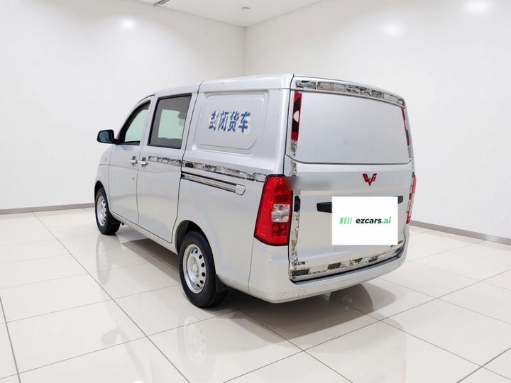 Wuling Rongguang V 2016 1.2L photo 4