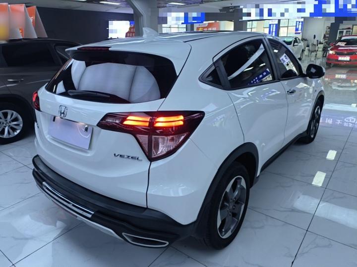 Vezel 2017 1.8L CVT RWD Pioneer photo 6