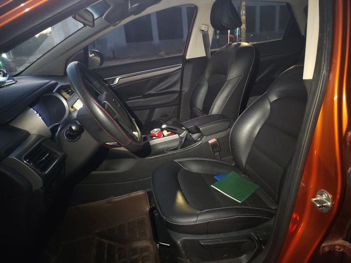 Emgrand GS 2016 1.3T MT photo 7