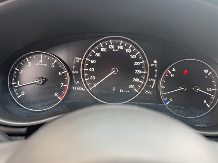 3 Axela 2021 2.0L AT photo 8
