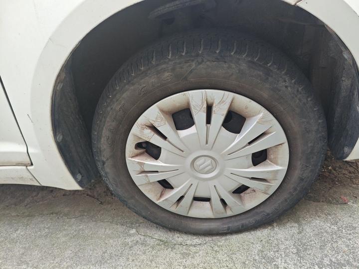 Swift 2014 1.3L MT Standard photo 8