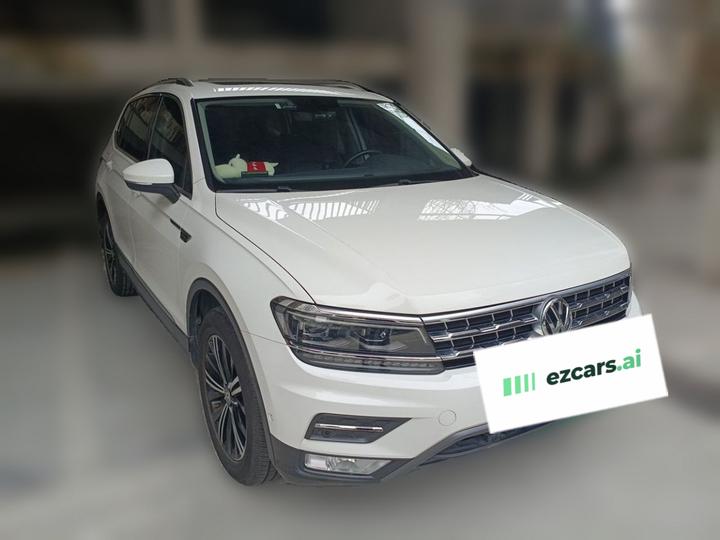 Tiguan L 2017 330TSI AT RWD Flagship photo 3