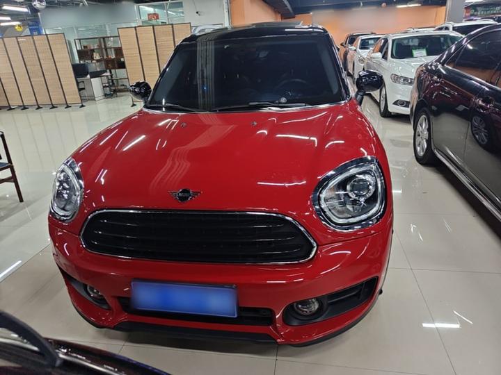 2019 1.5T COOPER ALL4 Wagon photo 2