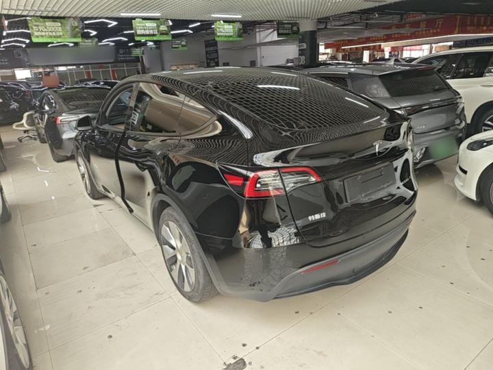 Model Y 2022 Facelift RWD photo 4