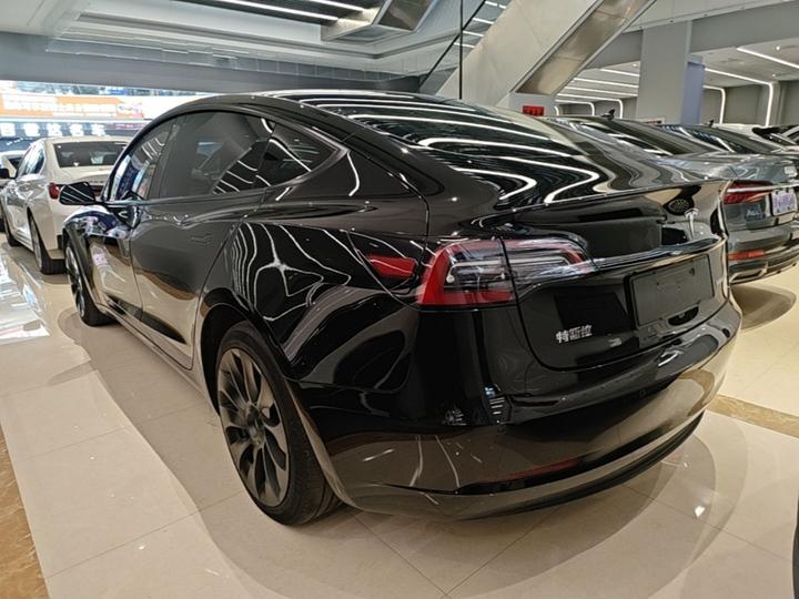 Model 3 2022 RWD photo 4
