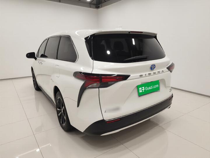 Sienna 2021 2.5L Hybrid Luxury photo 4