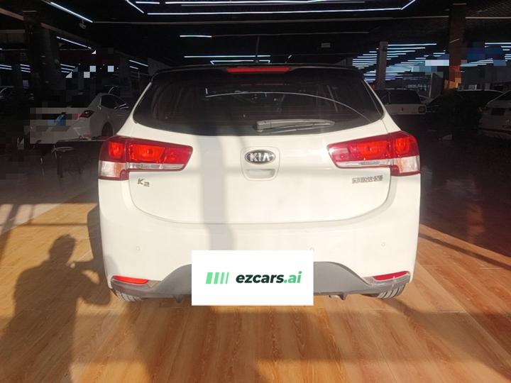 K2 2015 Hatchback 1.4L AT GLS photo 3