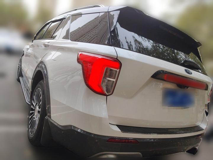 Explorer 2020 EcoBoost 285 AWD Titanium 7-Seater photo 4