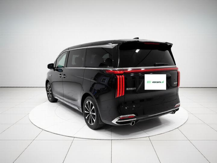 2025 AWD 7 photo 4