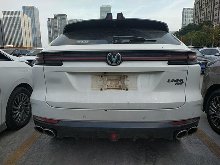 UNI-K 2021 2.0T AWD Premium photo 5
