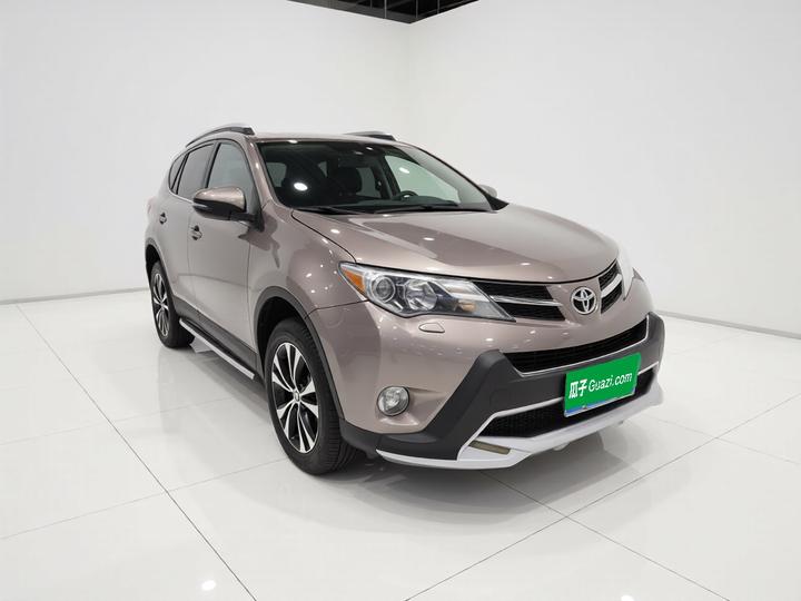 RAV4 2015 2.5L AT AWD Elite photo 3