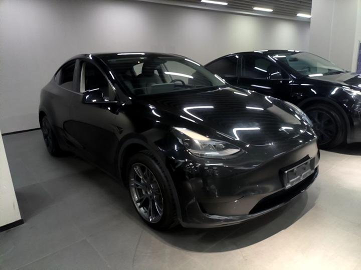 Model Y 2024 RWD photo 3