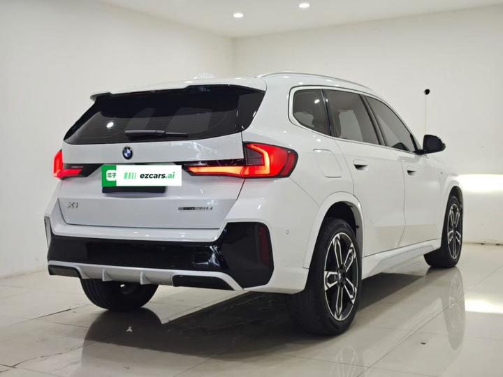 X1 2023 sDrive25Li M Sport Package photo 4