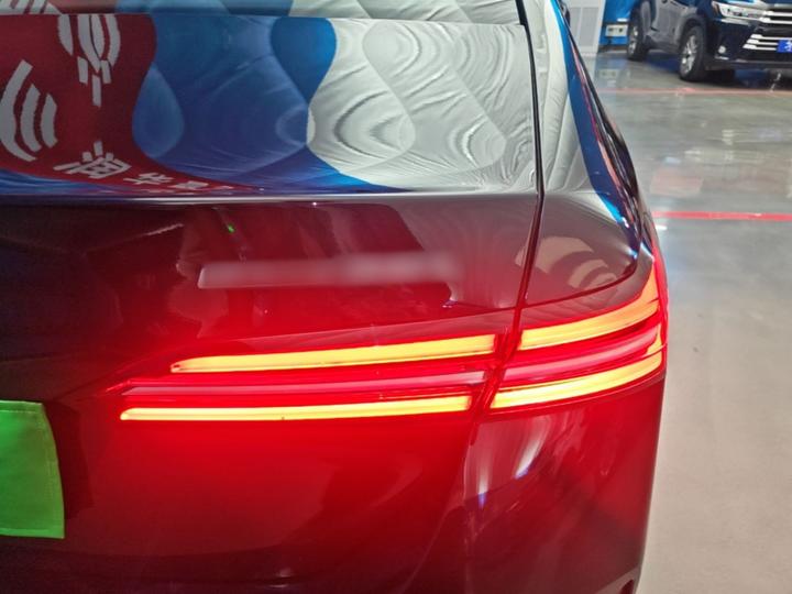 i5 2025 eDrive 35L M Sport Package photo 7