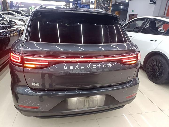 Leapmotor C11 2024 EV 580 Exclusive photo 3