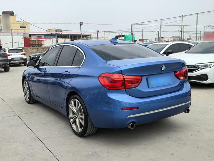 1 Series 2018 120i Design Package photo 4